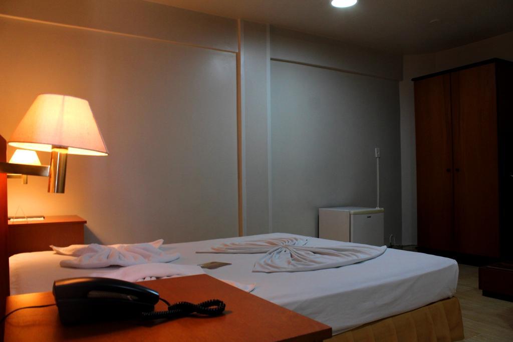 Geneviee Palace Hotel Ponta Grossa  Ngoại thất bức ảnh